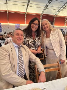 Left to right: picture of Niklas Bernsston, President, Plasman Europe, Jenny Lindqvist and her mom Britt Lindqvist standing together